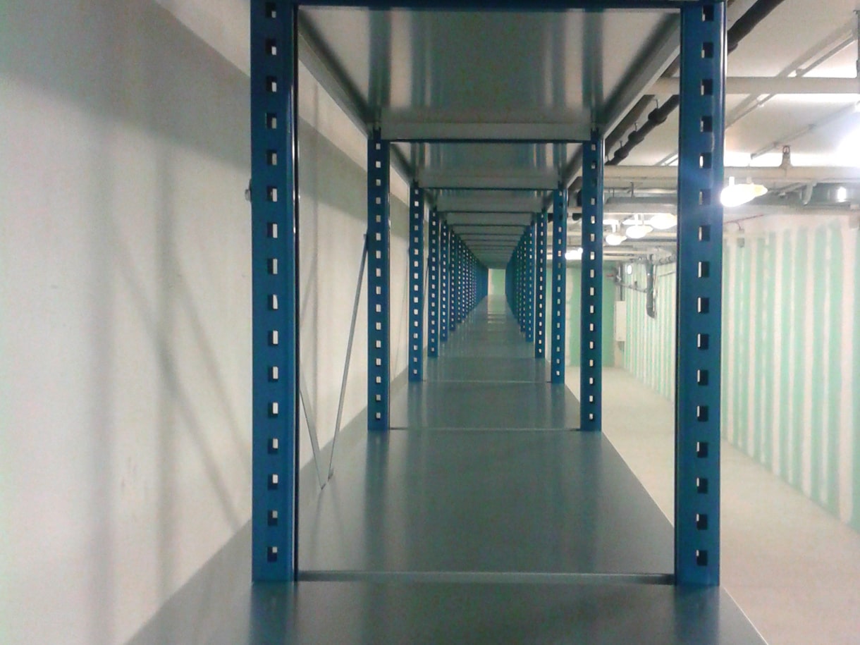 Fachbodenregale Midi