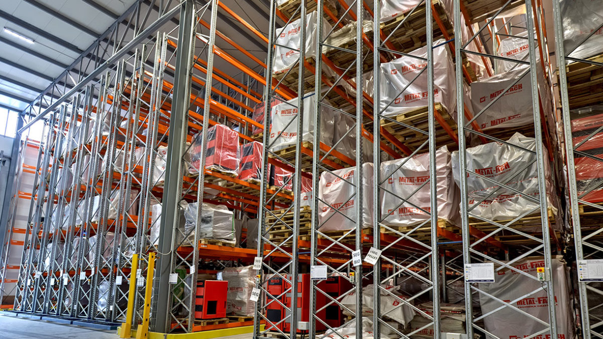 Automatische und manuelle Lagersysteme