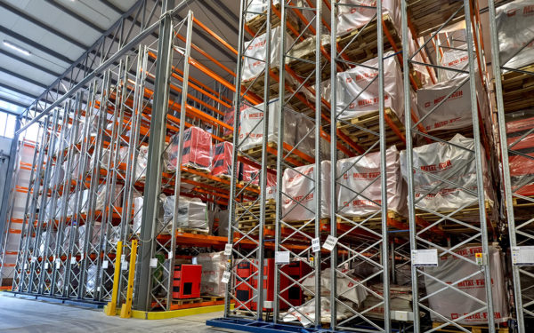 Automatische und manuelle Lagersysteme