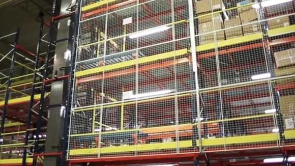 Automatisierte Lagerlösung für das Versandzentrum eines Schuhhändlers