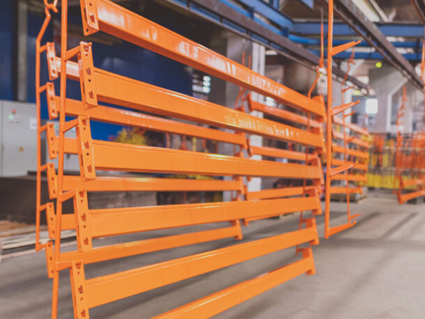 Wie werden Regalsysteme gegen Korrosion geschützt?